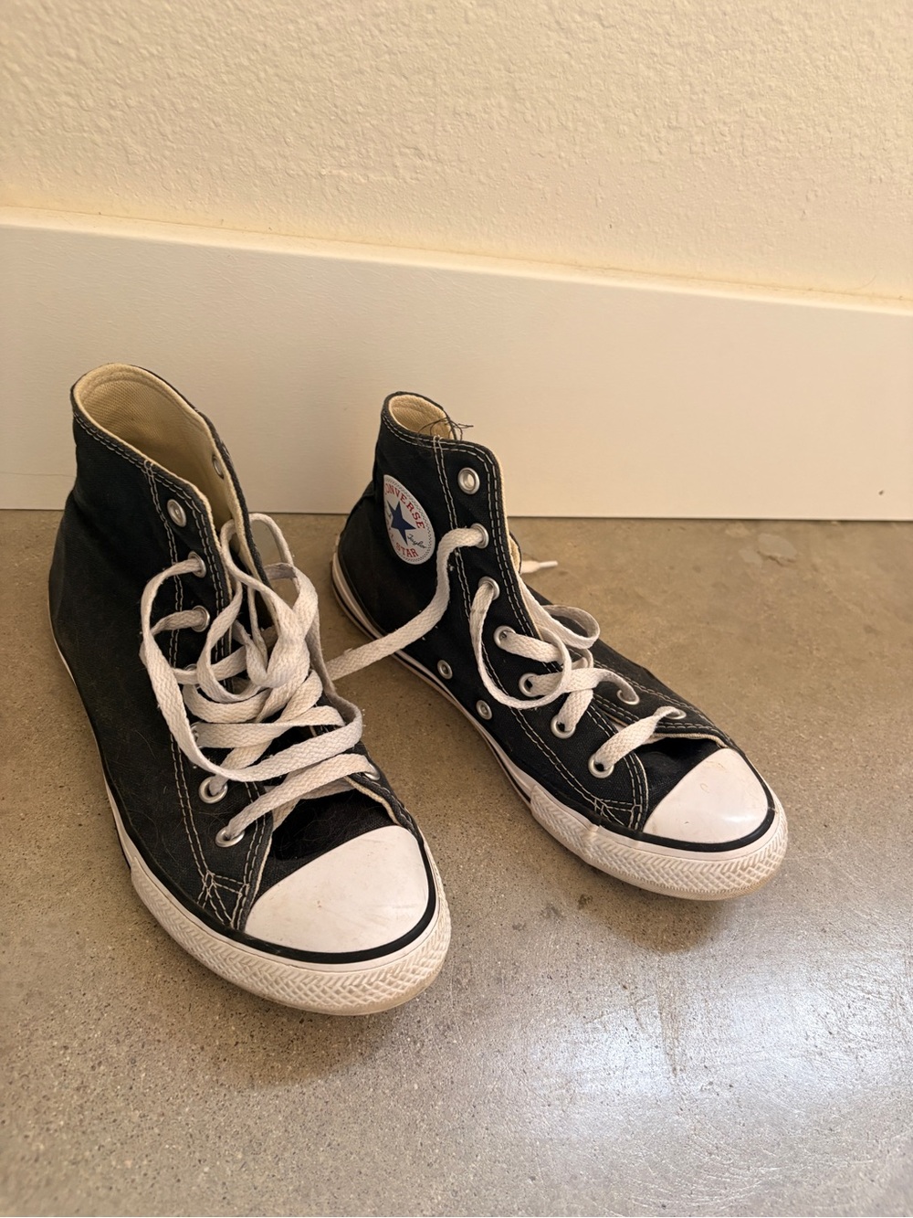 Kids converse